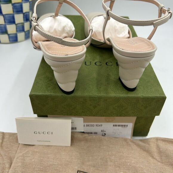 Women’s Gucci GG T-strap, leather sandals size 40.5 made in Italy - Picture 8 of 12